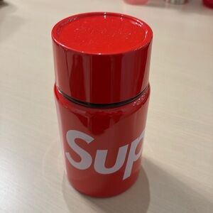 Sigg x supreme thermos red